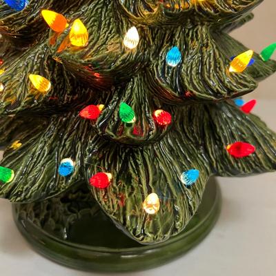 Pair of Ceramic Christmas Trees (G-JS)