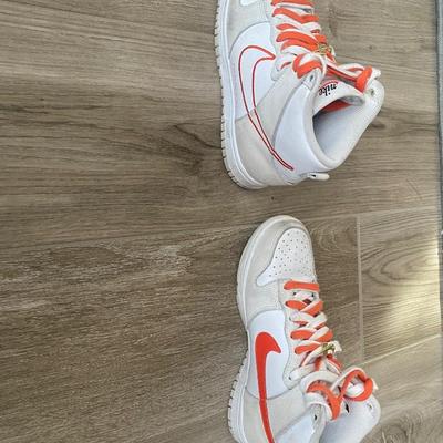 Nike high top Size 6.5