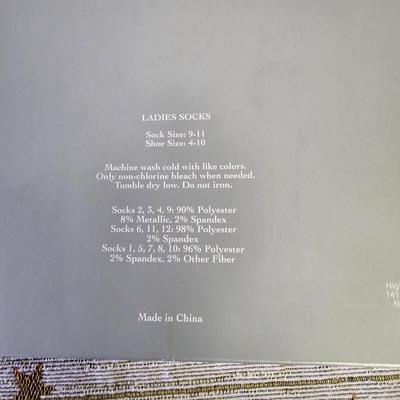 Huge Lot of Christmas Decor (G-JS)