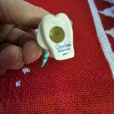 Huge Lot of Christmas Decor (G-JS)