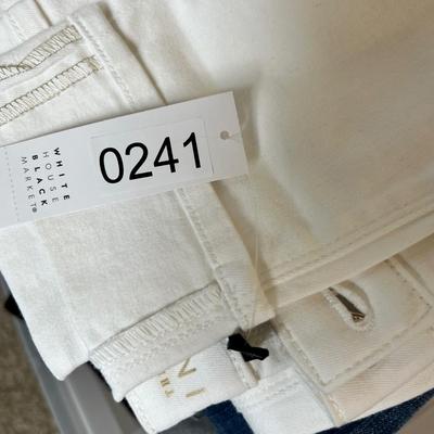 10 Pairs Womenâ€™s sz. SM Jeans