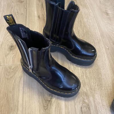 Doc Martin Size 6