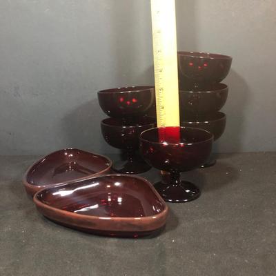 LOT 294B: Set of Red Glass Arcoroc Dishes