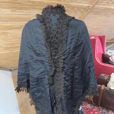 U 1091 Victorian Clothing Lot