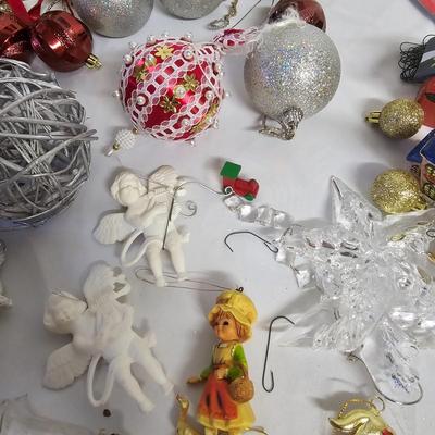 Assorted Christmas Ornaments (G-JS)
