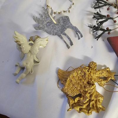 Assorted Christmas Ornaments (G-JS)