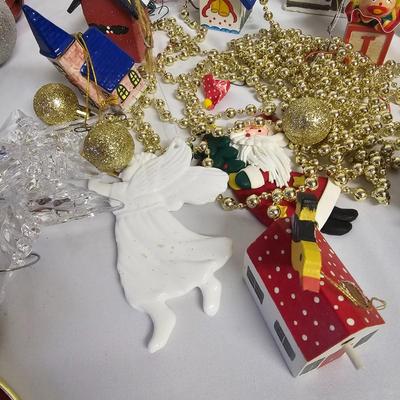 Assorted Christmas Ornaments (G-JS)