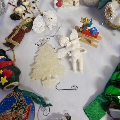 Assorted Christmas Ornaments (G-JS)