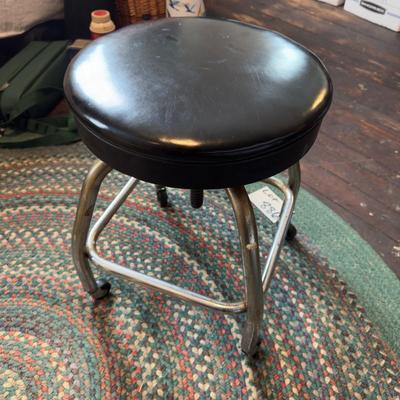 W1097 1950's Metal Adjustable Stool On Wheels
