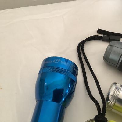 W772 Large Lot of Working Flashlights