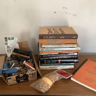W773 Ceramic Pottery Book Lot with Assorted Tools for Making Pottery