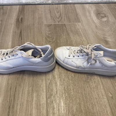 Golden goose Size 7