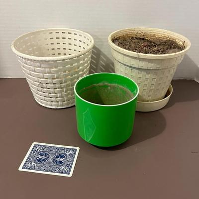 Plastic Pots