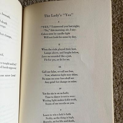 The Love Poems of Elizabeth and Robert Browning