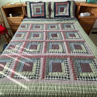 Quilt and Pillow Shams - Queen Size
