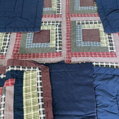 Quilt and Pillow Shams - Queen Size