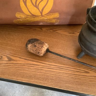 W776 Vintage Cast Iron & Brass Fire Starter and Log Holder