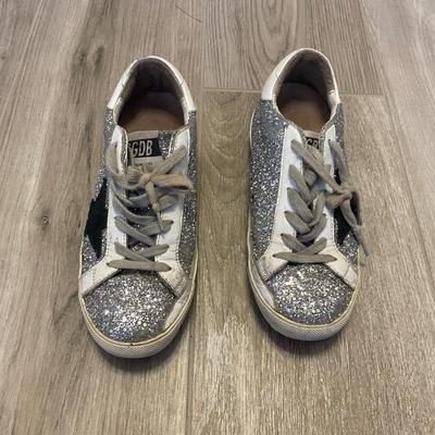 Golden goose Size 7
