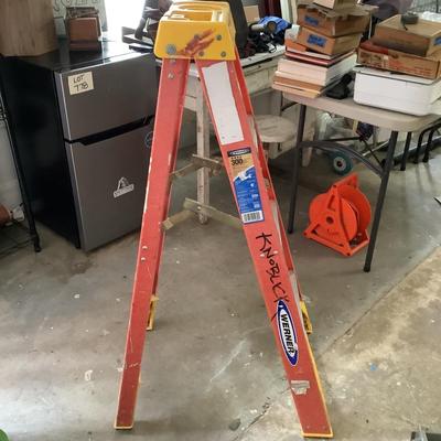 W784 WERNER 4' Fiberglass Ladder