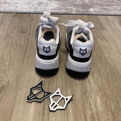 Naked Wolfe - like brand new Size 7