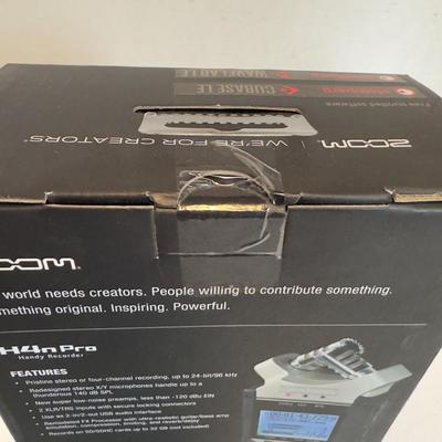 U 1264 New In Box Zoom H4n Pro Audio Recorder