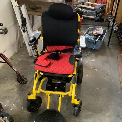 W791 NEW Never Used MAJESTIC Comfy Go Motorized Wheelchair