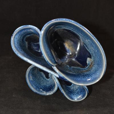 Beautiful Bay Pottery Flower Vase 8.25"x6.5"