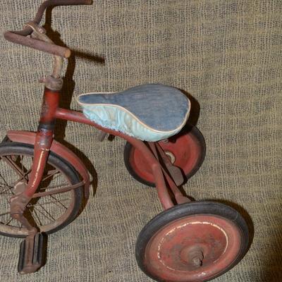 Vintage CCM Tricycle 1950's 26"x23"