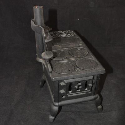 Vintage Cast Iron "Crescent" Miniature Stove 11"x10"x6"