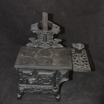 Vintage Cast Iron "Crescent" Miniature Stove 11"x10"x6"