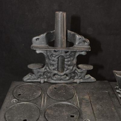 Vintage Cast Iron "Crescent" Miniature Stove 11"x10"x6"