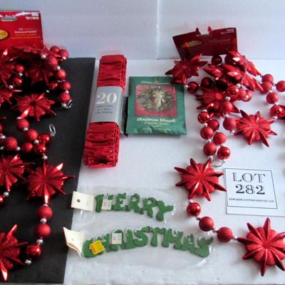 Christmas Decor Lot, Garland, Etc