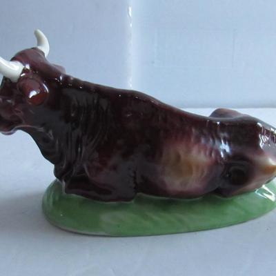 Nice Vintage Large Scale Porcelain Nativity Animals