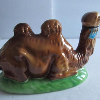 Nice Vintage Large Scale Porcelain Nativity Animals
