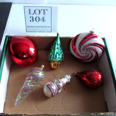 Lot of 6 Blown Glass Christmas Ornaments