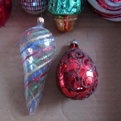 Lot of 6 Blown Glass Christmas Ornaments