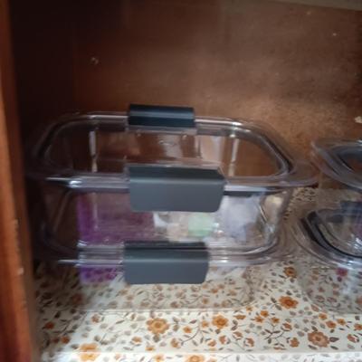 GLASS AND PLASTIC FOOD STORAGE CONTAINERS