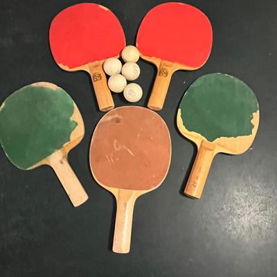 Folding Ping Pong Table with Paddles and Balls
