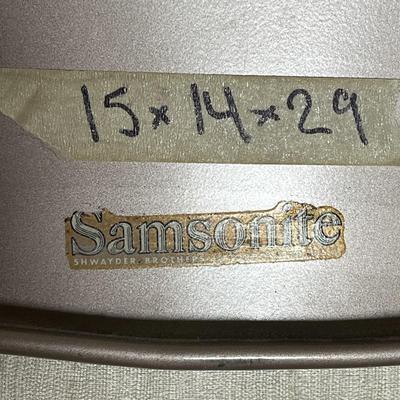 Vintage Samsonite Foldable Chairs (2)