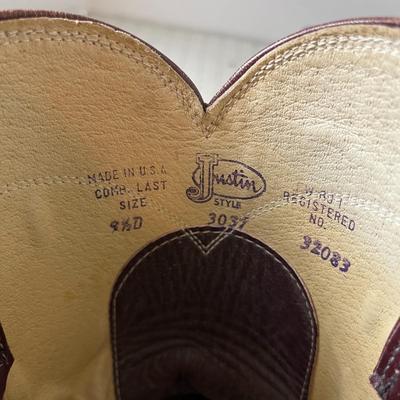 Vintage Justin Cowboy Boots - Size 9.5