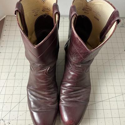 Vintage Justin Cowboy Boots - Size 9.5