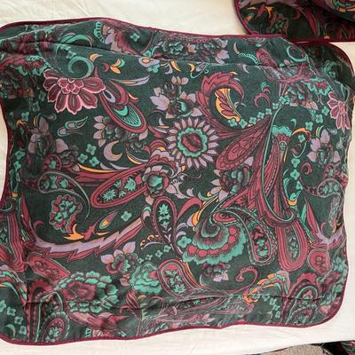 Twin Daybed Skirt & 3 Shams