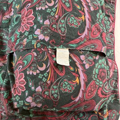 Twin Daybed Skirt & 3 Shams