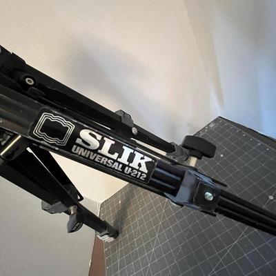 Slik Universal U212 Tripod