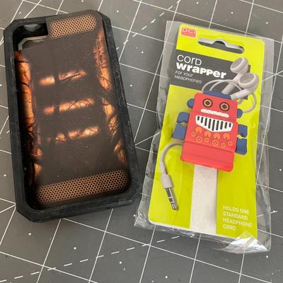 Cell Phone Bundle: Phone Case, Screen Protectors, Cord Wrap
