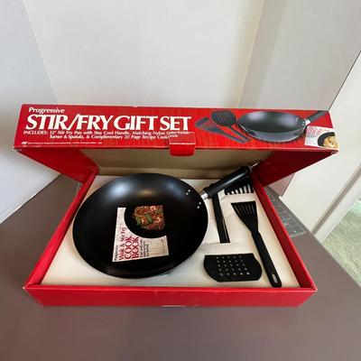 Progressive Stir/Fry Gift Set