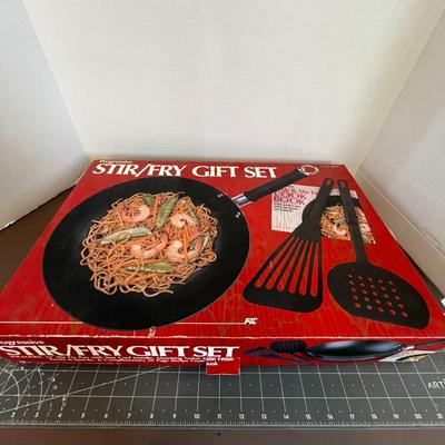Progressive Stir/Fry Gift Set