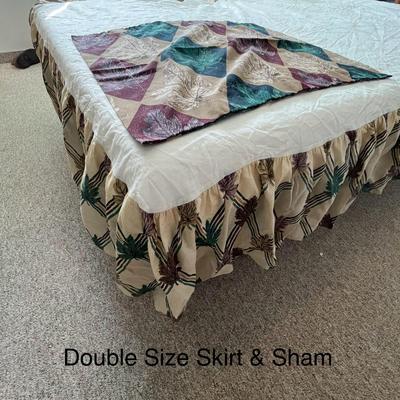 Full Size Bedskirt and Pillow Sham