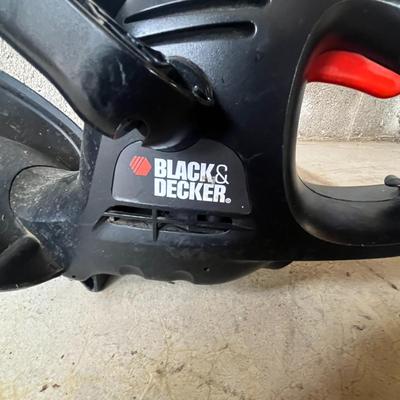 Black + Decker 17" Hedge Trimmer