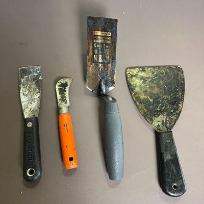 Putty Knives and Trowel Bundle